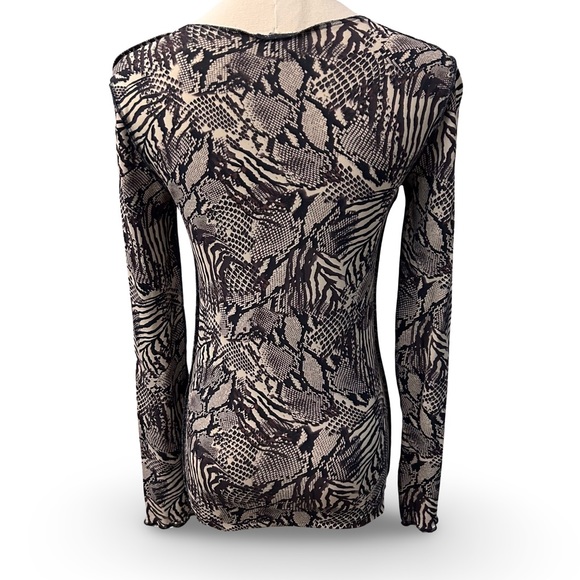 Women's Aritzia Wilfred Animal Print Stretch Top Size Small - Picture 2 of 7